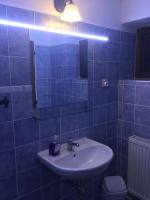 Zweibettzimmer mit eigenem Bad