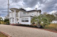 Burrell and Flynn's Farm - B&B Aiken