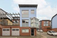 Central 2 Bedroom 2 Bathroom Pad - B&B Birmingham