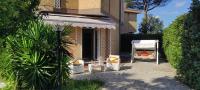 Villa Lido dei Pini 4 persone giardino 350mq wifi 3 chilometri dal mare - B&B Lido dei Pini