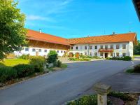 Gästehaus Eicherhof - B&B Forstern