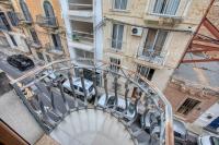 Stylish St Julians 1BR home, Cozy and Central by 360 Estates - B&B