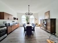 Haltestelle - Ferienwohnung - B&B Röbel