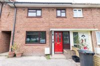 3 Bedroom Home By Littlepiggyrentals Short Lets & Serviced Accommodation With WiFi & Free Parking - B&B