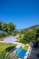 Melitas Sea View Villa - Bed and Breakfast Kassandria