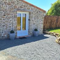 Chez Dominique et Bruno à 20 mm du PuyduFou - B&B Bazoges-en-Paillers