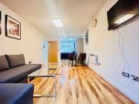 Superior One-Bedroom Apartment with Balcony