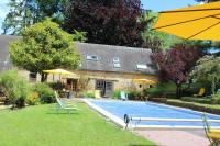 Epicéas, piscine, tennis, lac - Chambres d’hôtes