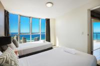 Two-Bedroom Apartment with sea View - Level 30