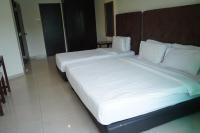Three-Bedroom Apartment with Balcony