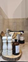 Appartement Cozy avec Clim, Balcon et Parking Gratuit - B&B Salavas