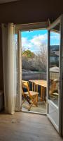 Appartement Cozy avec Clim, Balcon et Parking Gratuit - B&B Salavas