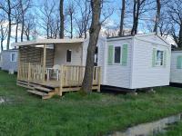 Mobil home climatisé, Wi-Fi, 30 minutes du Puy duFou, proche de la piscine - B&B