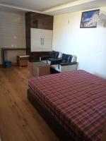 Deluxe Double Room (2 Adults + 1 Child)