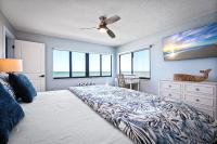 Direct oceanfront with stunning corner views and pool access! - B&B New Smyrna Beach