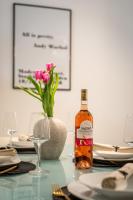 Apartment Nora - modern cozy apartment with FREE PARKING and TERRACE - Chambres d’hôtes Zadar