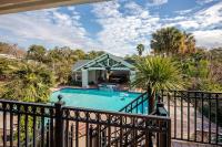 Grand 1920s Estate | Pool, Spa & Gym | Sleeps 16 - B&B Ocala
