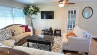 Quiet, Spacious, Historical District Home Near HOU Hobby Airport - B&B