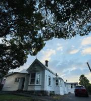 Free Parking,5 minutes to City, bus at the door, 100-year-old building at the foot of Mount Eden Park,unit 1 - Ferienwohnung