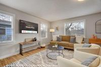 Kiowa Peak OCC & Downtown Basecamp - B&B Colorado Springs