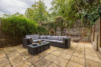Niru Modern & Stylish Flat wHuge Private Terrace - Chambres d’hôtes Londres