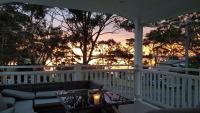 Bliss on the Basin by Book Jervis Bay - Water views - B&B Sanctuary Point