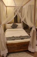 Single Room with Shared Bathroom