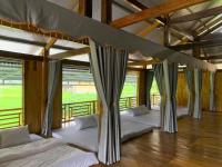 Bed in een Gemengde Slaapzaal met 6 Bedden