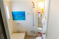 Kleines Zweibettzimmer