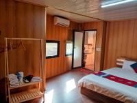 Doppel-/Zweibettzimmer mit Gemeinschaftsbad