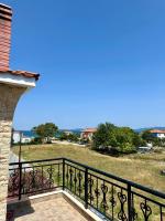 Kings Apartments - B&B Ierissós