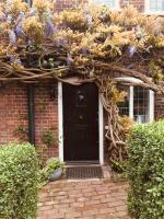 Wisteria Cottage - B&B
