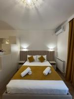 Queen Suite with Sea View