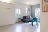 Front Lake Apartment - B&B