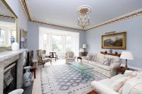 Deluxe 3-bedroom Apartment on Princes Street overlooking Edinburgh Castle - Ferienwohnung