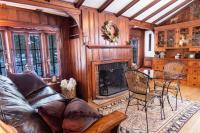 Enchanted Fox Dell Cottage - B&B Monticello