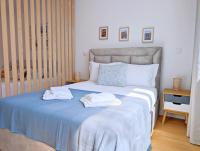 Downtown Studio 80 meters to metro and Free Parking - B&B