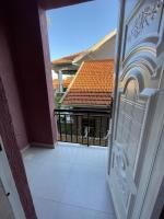 Posh Apartment Munyonyo - B&B