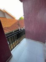 Posh Apartment Munyonyo - Bed and Breakfast Kampala