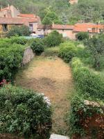 Charmante Maison de village en montagne avec jardin - B&B Sahorre