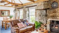 Boatsman's Cottage- sleeps 4- Garage- Mousehole - B&B Mousehole