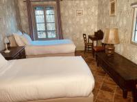 Twin Room with Bathroom