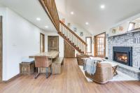 Pocono Mountain Family Home w/ Deck + Grill - Chambres d'hôtes Saw Creek