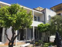 Lavish Seaside Villa with Garden and Stunning Views - B&B Sanremo