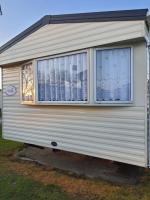 Buxton's Holiday Home - 'Park Holiday's' complex - St Osyth - Clacton-on-Sea - Ferienwohnung