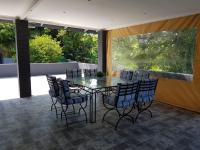 Sea La Vie- beach cottage - B&B