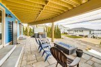 Steps to Clark Lake Cozy Apartment with Hot Tub - Ferienwohnung