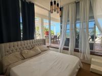 Deluxe Zimmer mit Kingsize-Bett