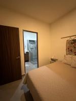 Apartamento de 2 dormitorios con balcón