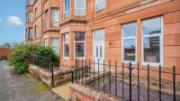 Glasgow City - Large Stylish 2 Bed Flat in Unique Ibrox Location Walking Distance to Subway and Free On-Street Parking - B&B Glasgow